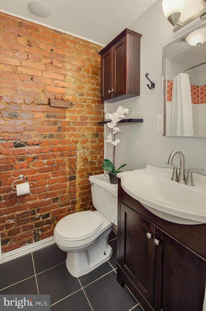 219 Parker Street Northeast Washington, DC 20002 - Photo 13 of 14 Bath