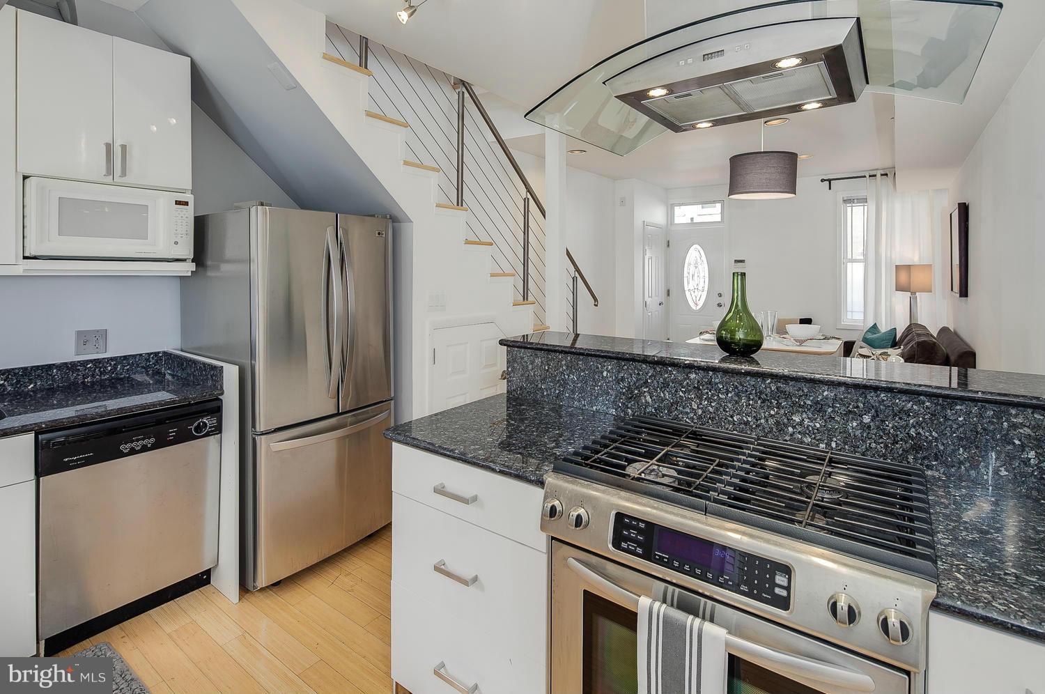 219 Parker Street Northeast Washington, DC 20002 - Photo 5 of 14 Kitchen