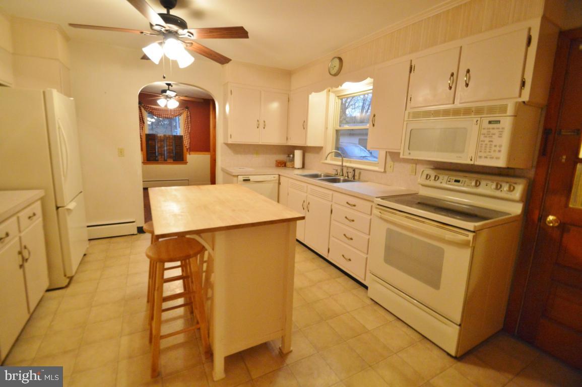 9 Hossler Road Manheim, PA 17545 - Photo 5 of 19 a kitchen with cabinets a sink and appliances