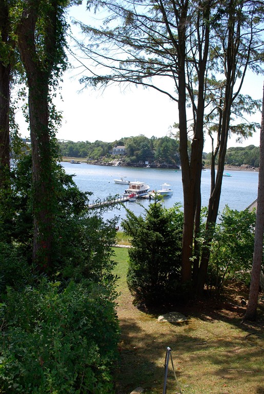 95 Riverview Road Gloucester, MA 01930 - Photo 3 of 16 Gallery Image 3