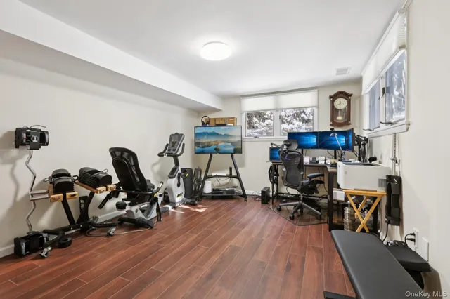 $800,000 | 32 Allan Lane, Mount Kisco, NY 10549