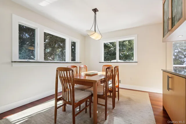 $800,000 | 32 Allan Lane, Mount Kisco, NY 10549