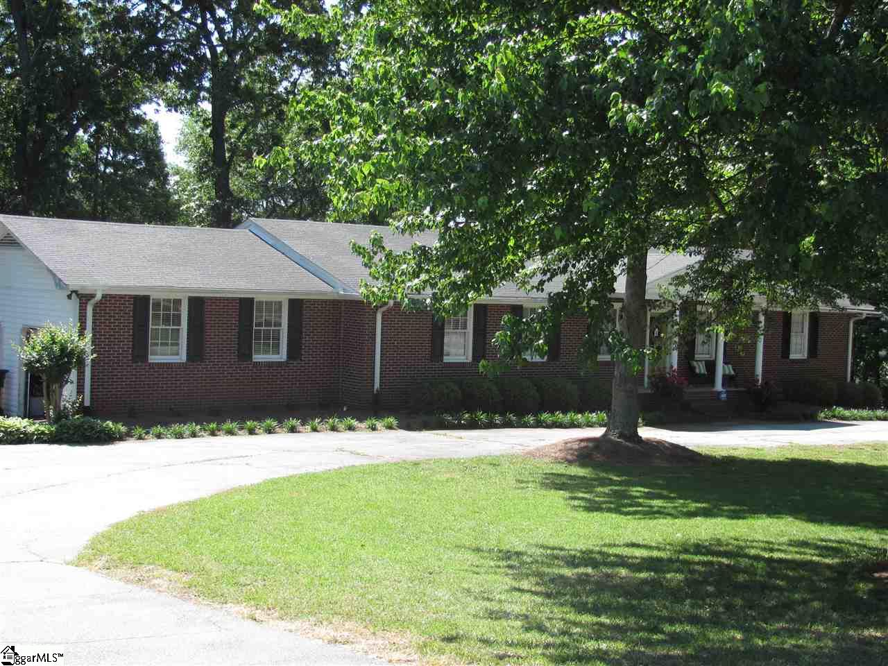 2206 Hudson Road Greer, SC 29650 - Photo 3 of 34 Gallery Image 3