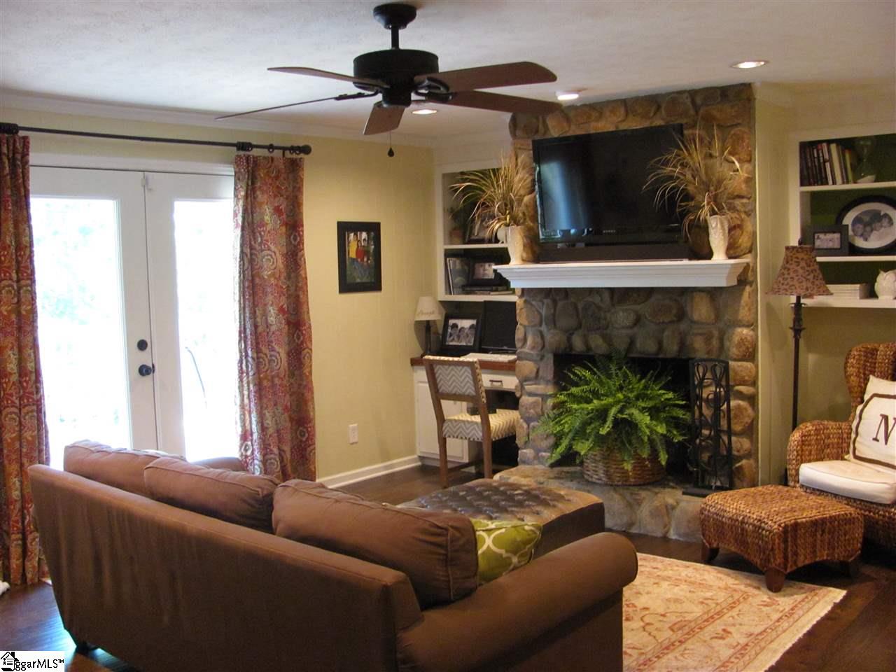 2206 Hudson Road Greer, SC 29650 - Photo 5 of 34 Gallery Image 5