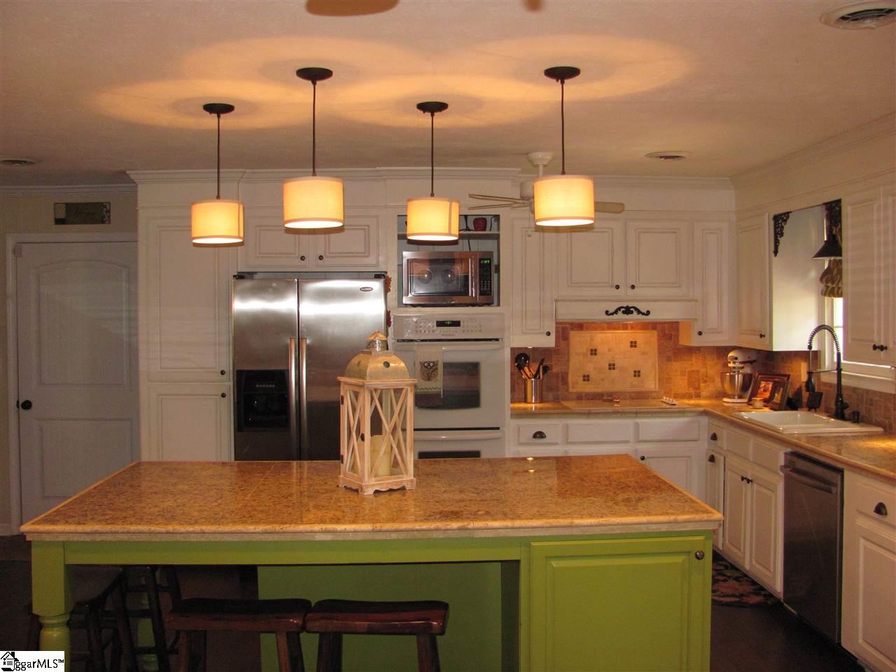 2206 Hudson Road Greer, SC 29650 - Photo 9 of 34 Gallery Image 9