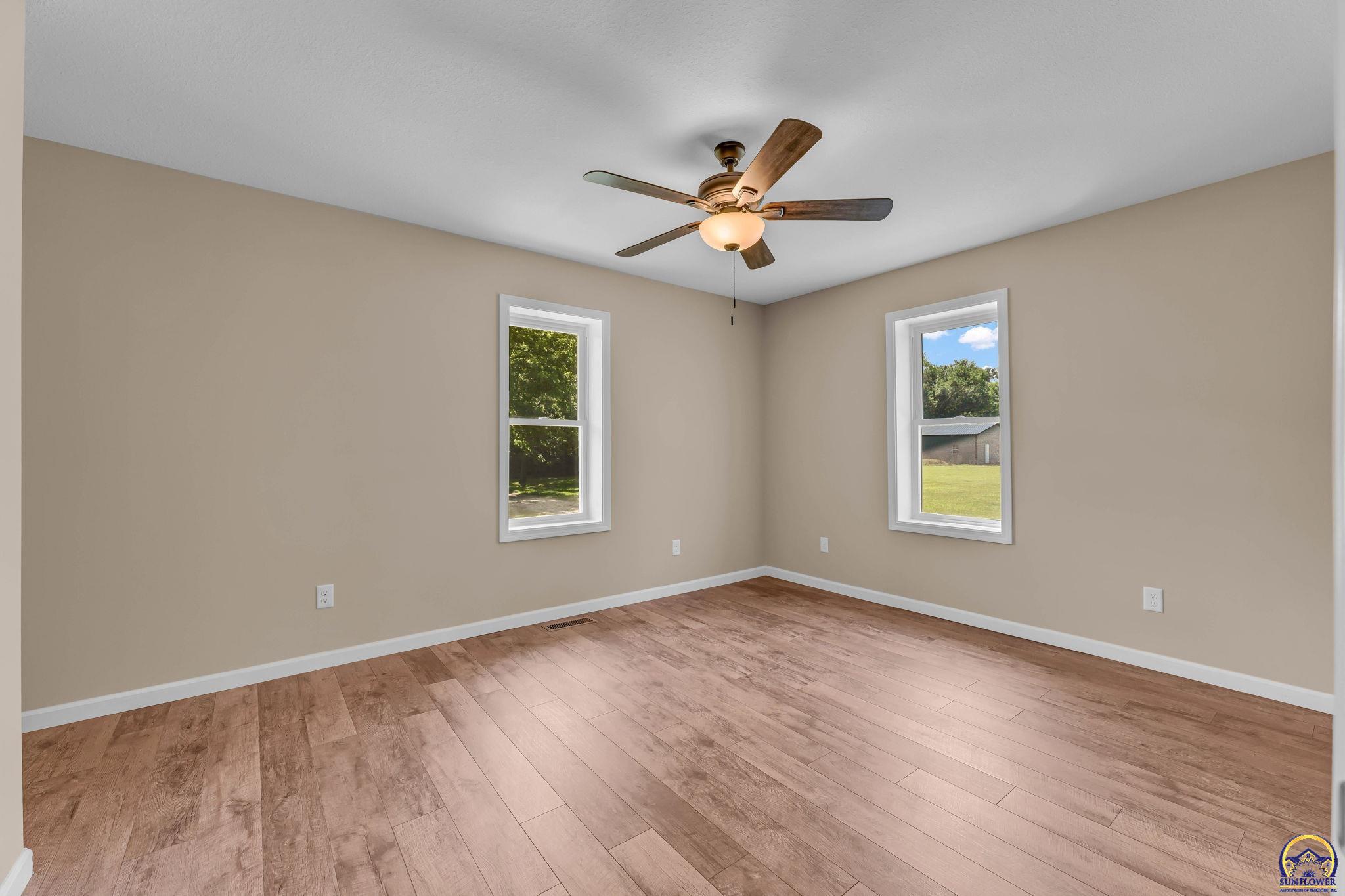 8011 Southeast Croco Road Berryton, KS 66409 - Photo 13 of 50