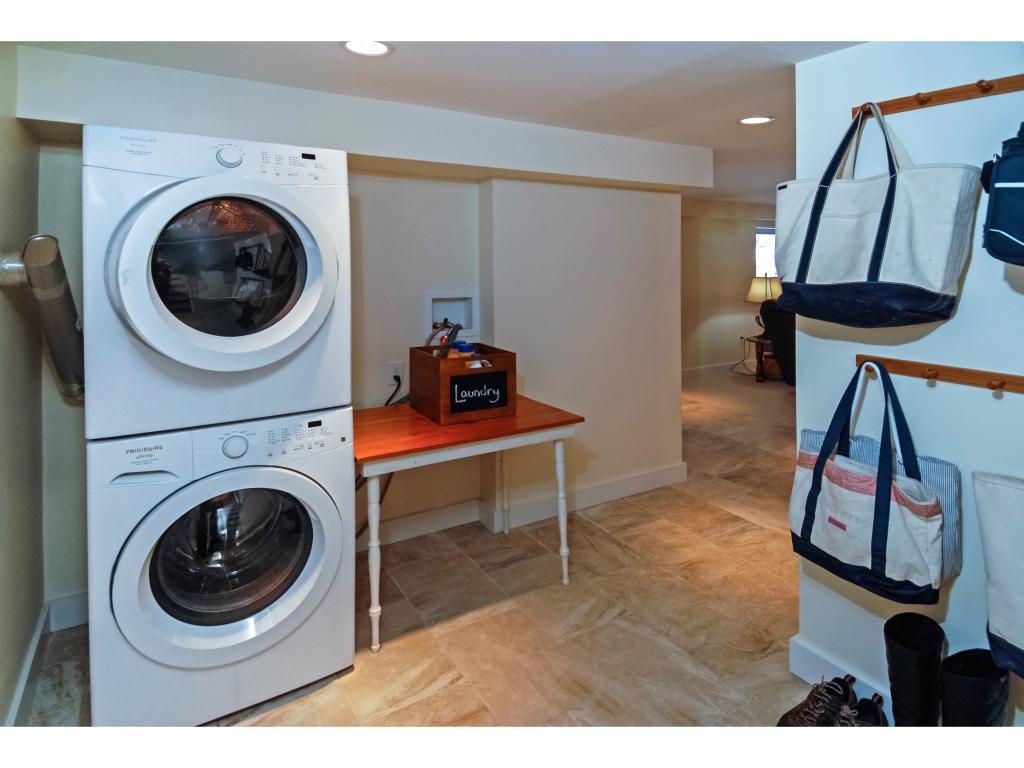 118 Wentworth Road New Castle, NH 03854 - Photo 26 of 36 Gallery Image 26