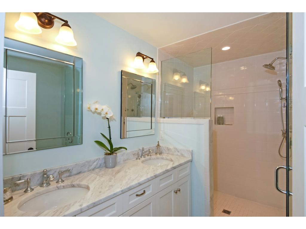 118 Wentworth Road New Castle, NH 03854 - Photo 8 of 36 Gallery Image 8