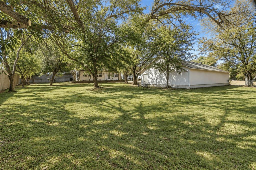 8912 South Hickory Road Krum, TX 76249 - Photo 30 of 36 Gallery Image 30