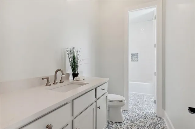 $448,000 | 4060 Hamlet Place, Chalmette, LA 70043