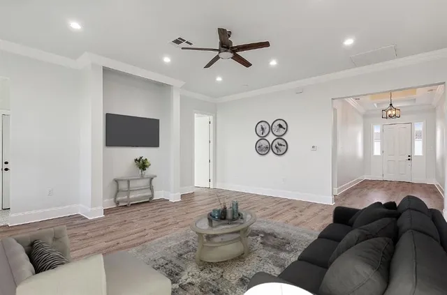 $448,000 | 4060 Hamlet Place, Chalmette, LA 70043