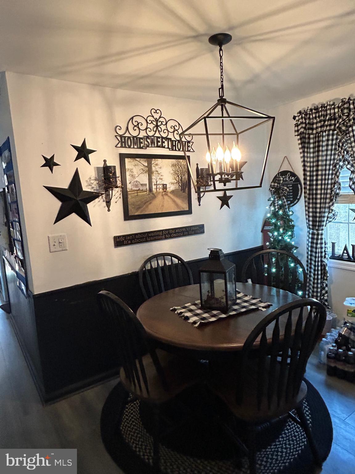 30423 Baynard Road Trappe, MD 21673 - Photo 17 of 25 a view of a dining room with furniture