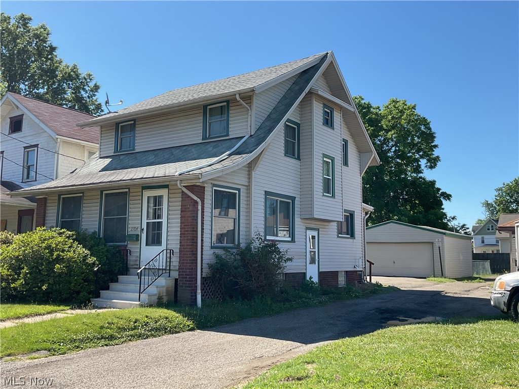 2704 8th Street Northwest Canton, OH 44708 - Photo 3 of 9