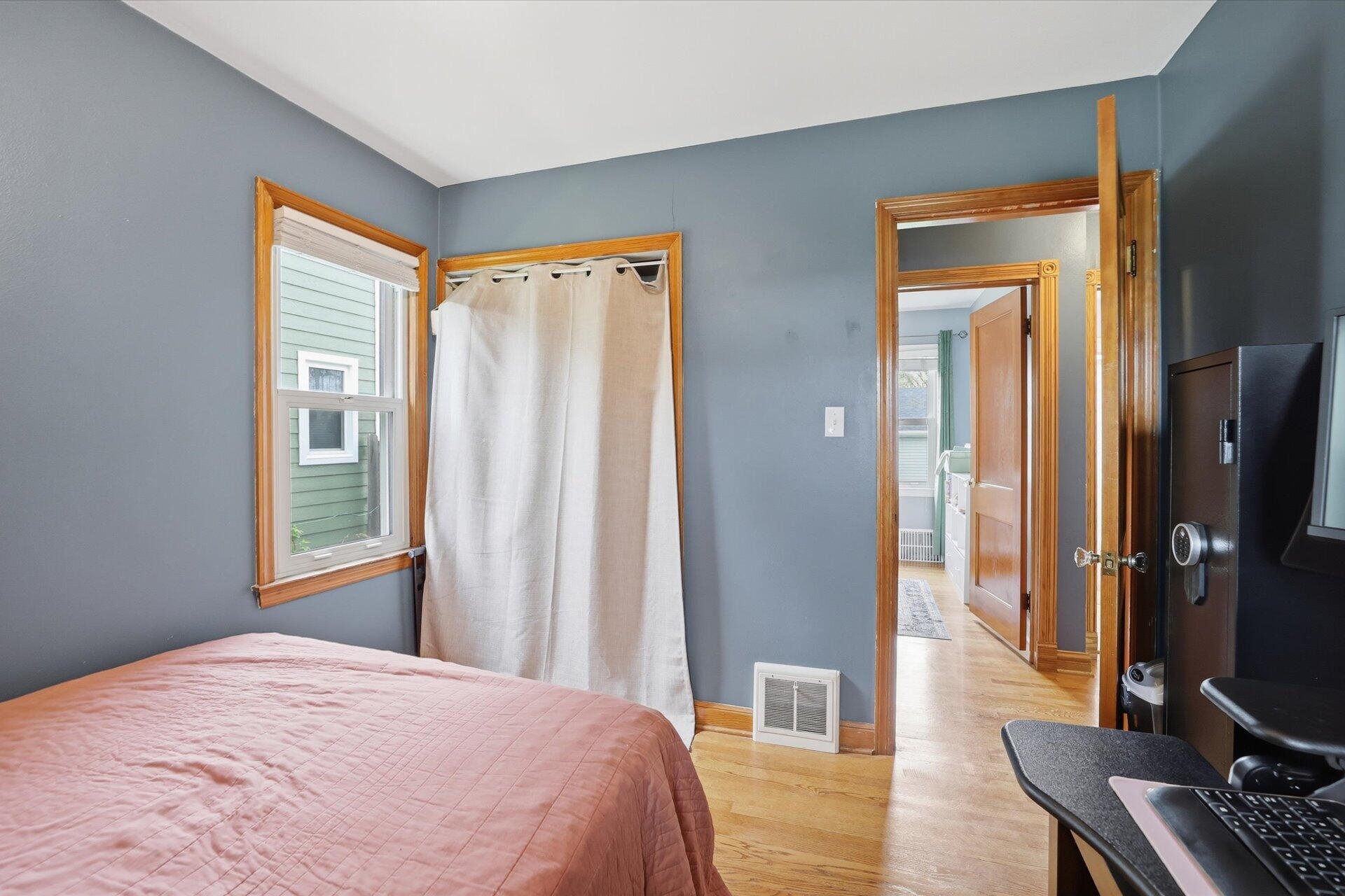 3136 North 79th Street Milwaukee, WI 53222 - Photo 13 of 31 Bedroom