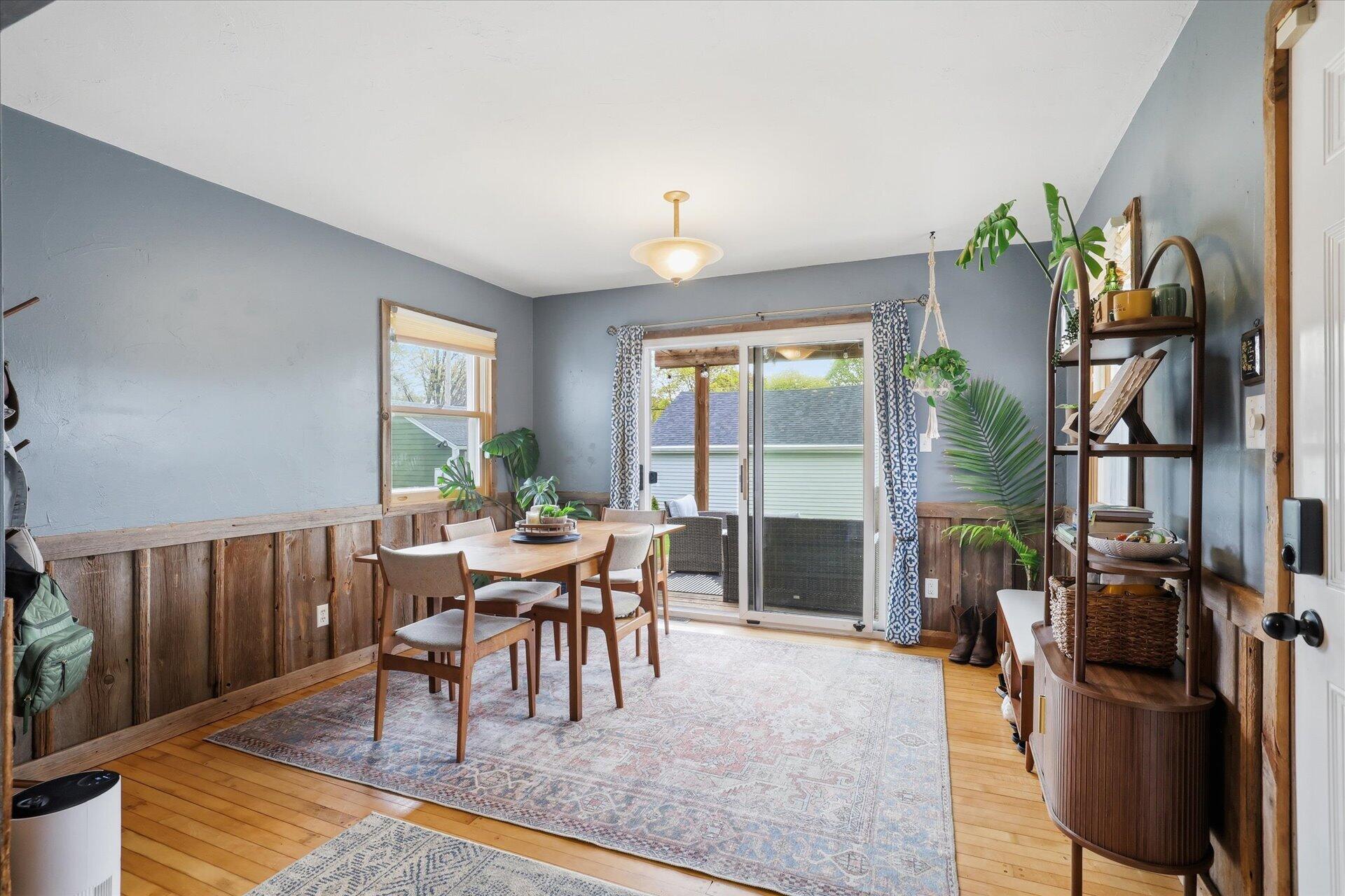 3136 North 79th Street Milwaukee, WI 53222 - Photo 9 of 31 Dinning Room
