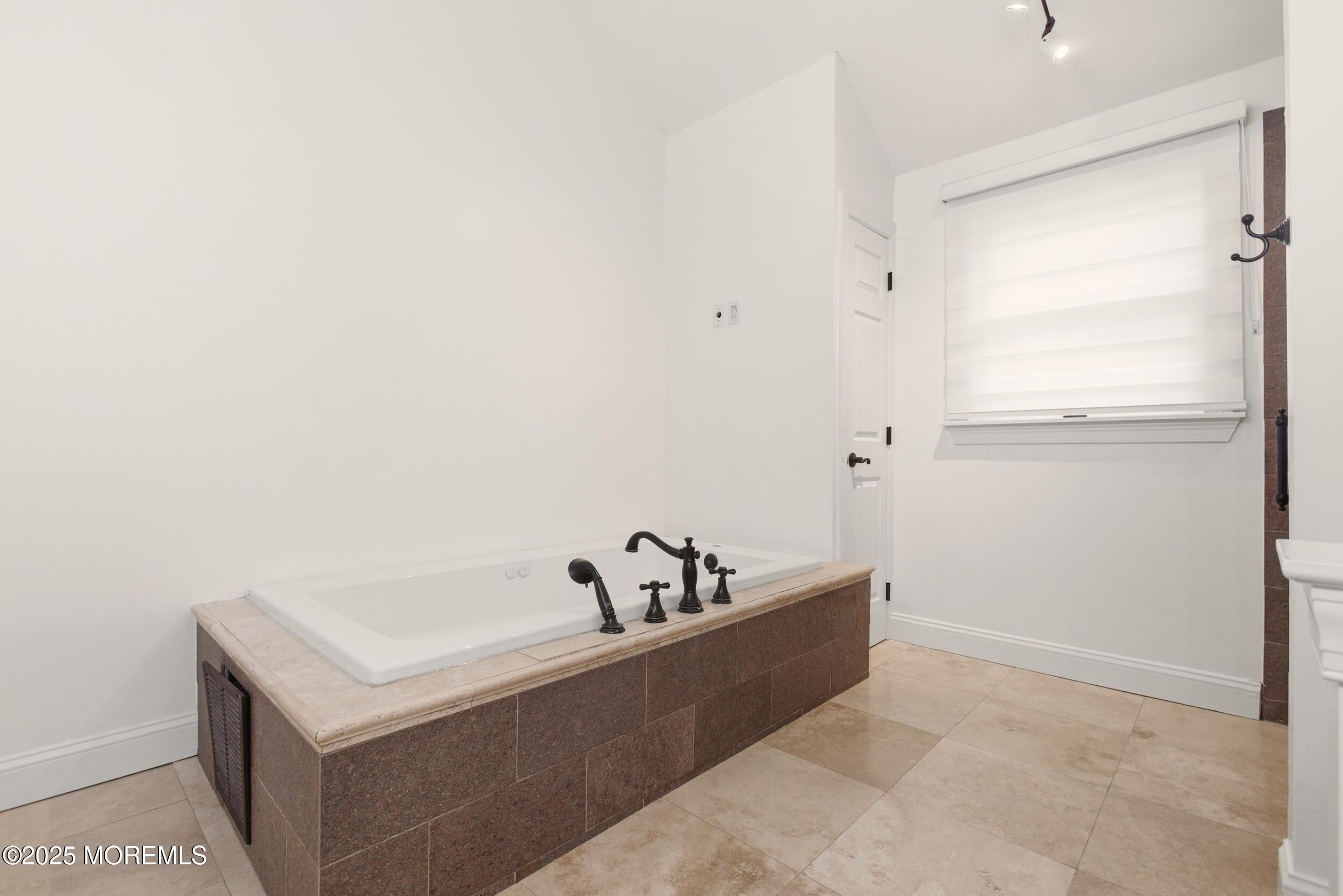 5 Overlook Drive Jackson, NJ 08527 - Photo 28 of 56 a living room with a couch