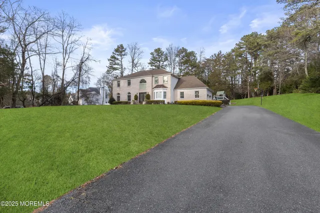 $999,000 | 5 Overlook Drive, Jackson, NJ 08527
