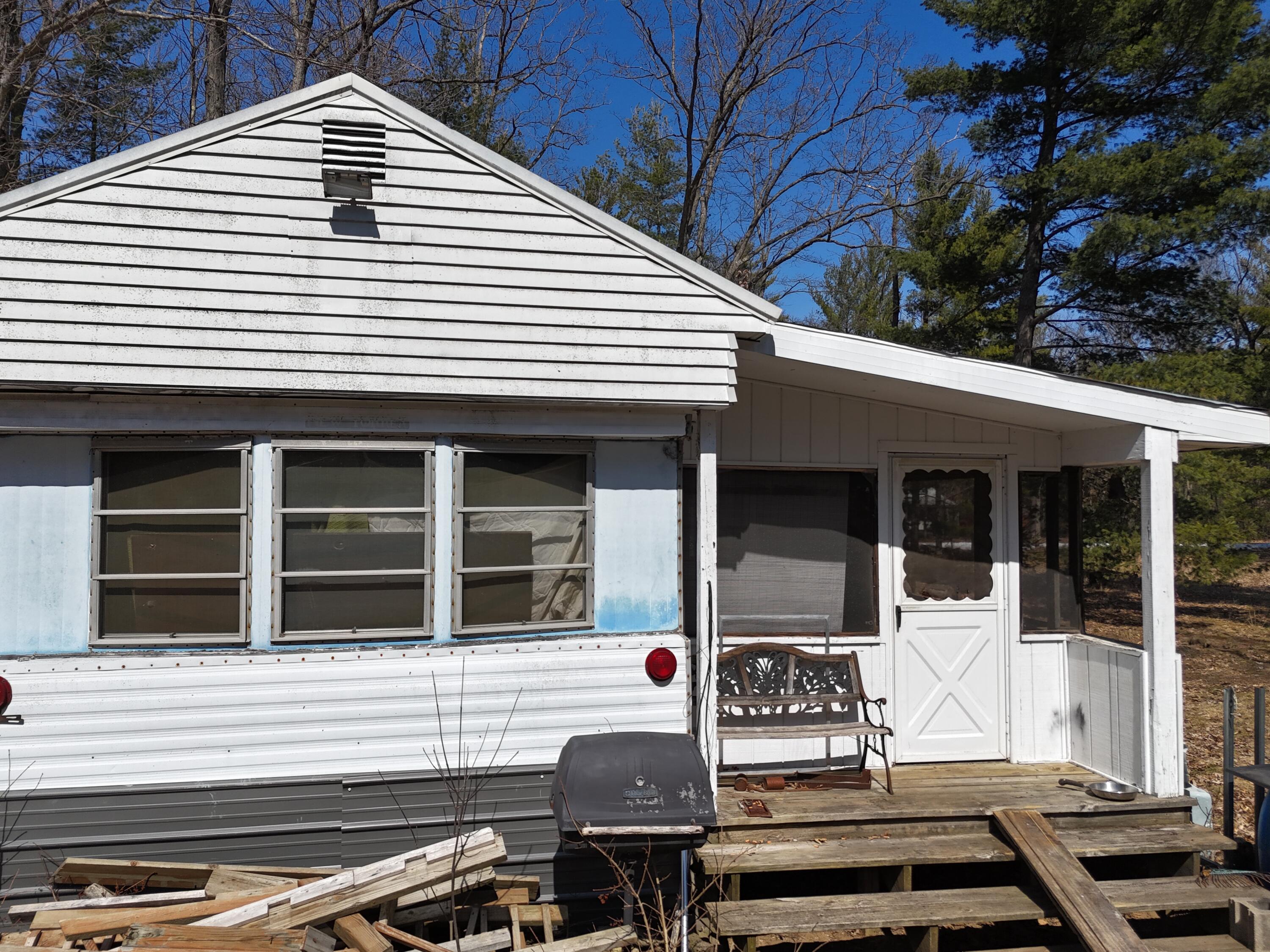 9685 Ziska Road Wellston, MI 49689 - Photo 15 of 27 DJI_20260330142230_0688_D
