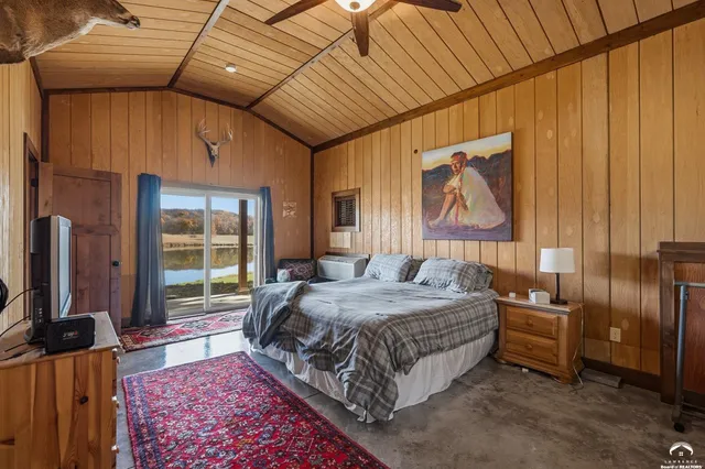 $4,990,000 | 770 East 1300th Road, Lawrence, KS 66046