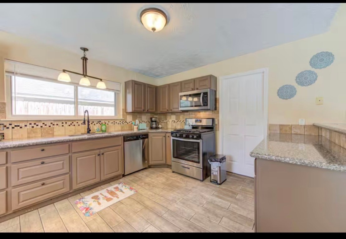 9126 Benwick Street Spring, TX 77379 - Photo 4 of 11