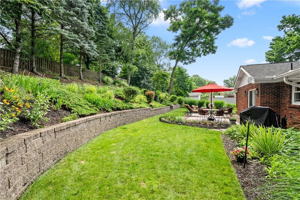 17 Greenwood Road Pittsburgh, PA 15221 - Photo 18 of 38