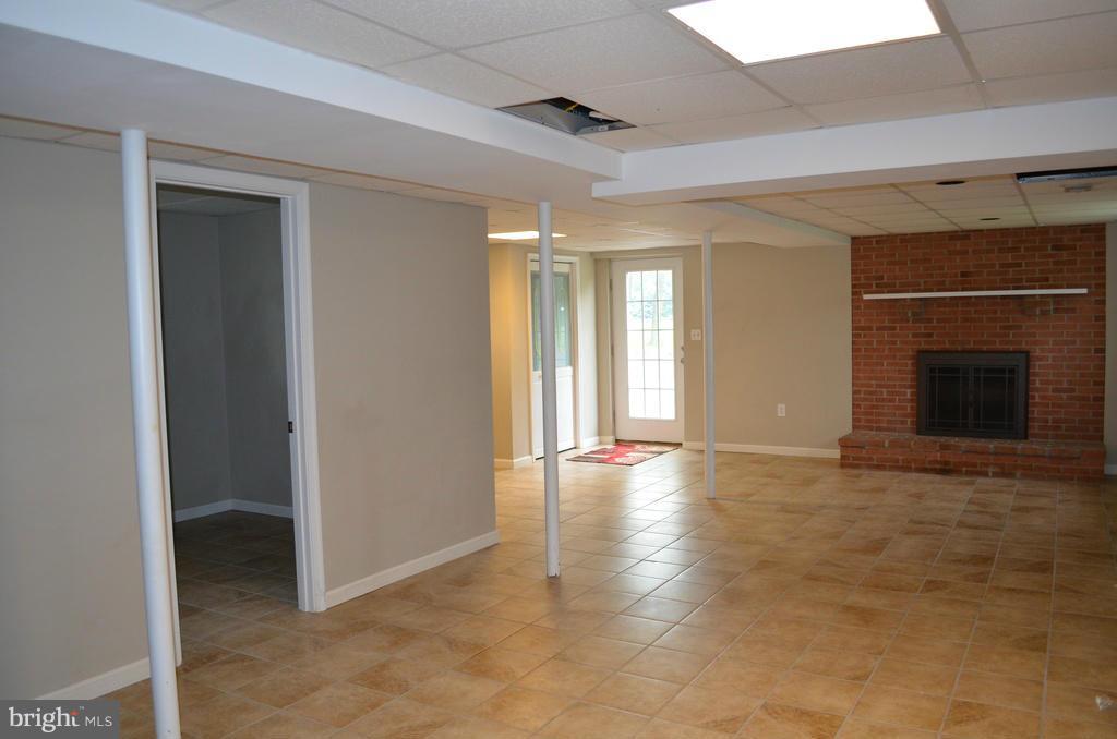2030 Russell Road Berryville, VA 22611 - Photo 26 of 27 Family Room