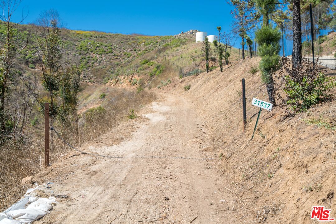 31537 Anacapa View Drive Malibu, CA 90265 - Photo 19 of 20