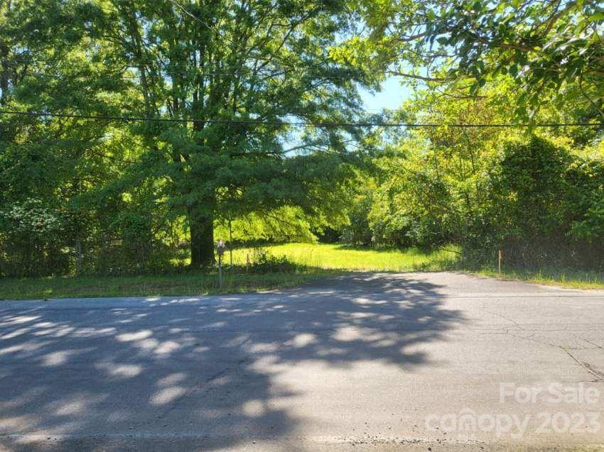 444 Pineview Road Rock Hill, SC 29730 - Photo 2 of 3 Gallery Image 2