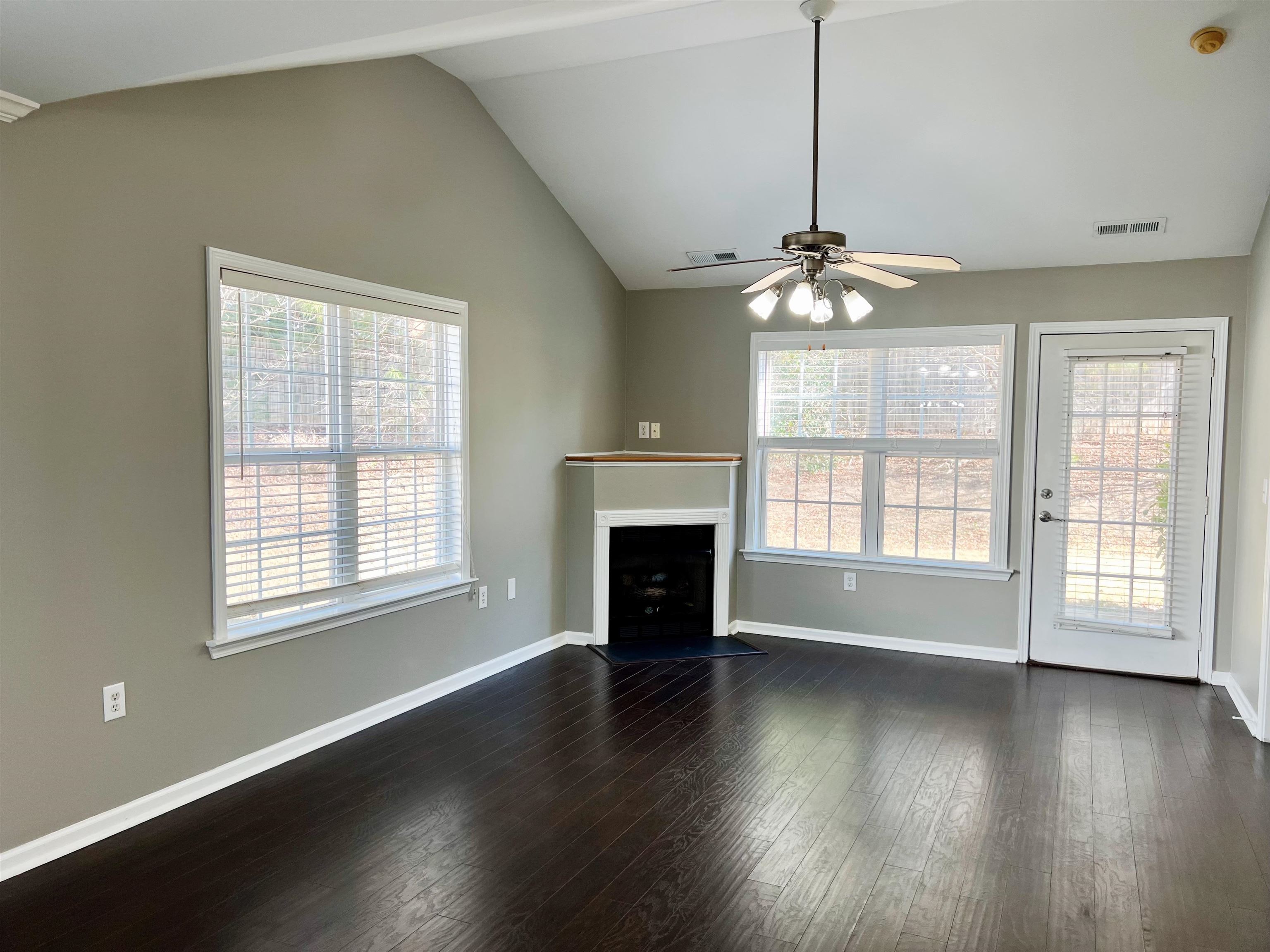 373 Still Water Circle Boiling Springs, SC 29316 - Photo 5 of 23