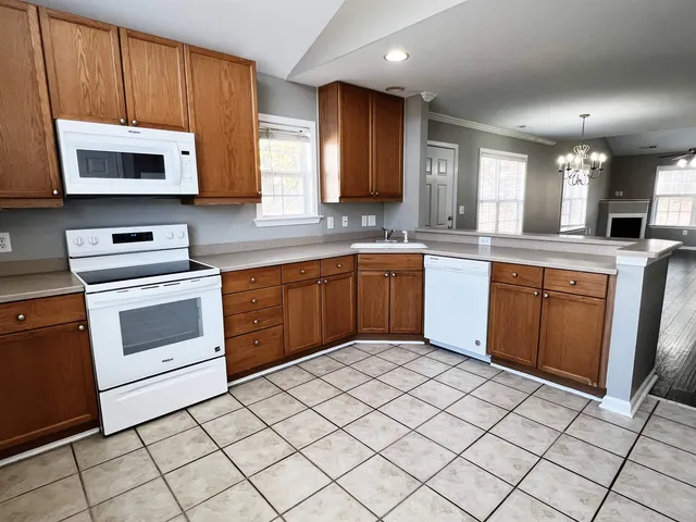 $214,900 | 373 Still Water Circle, Boiling Springs, SC 29316