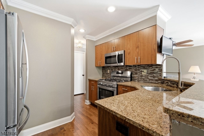 45 Weatherhill Road Hamburg, NJ 07419 - Photo 5 of 25