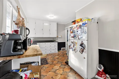 $519,000 | 12260 Des Moines Memorial Drive South, Seattle, WA 98168