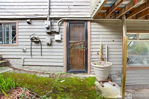 $519,000 | 12260 Des Moines Memorial Drive South, Seattle, WA 98168