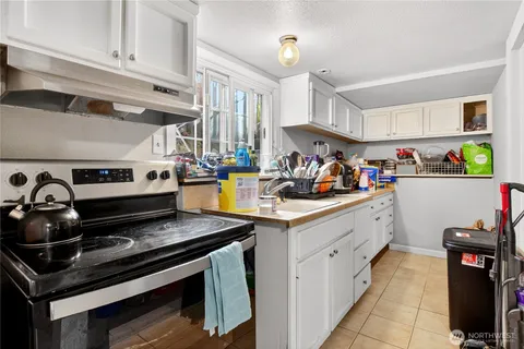 $519,000 | 12260 Des Moines Memorial Drive South, Seattle, WA 98168