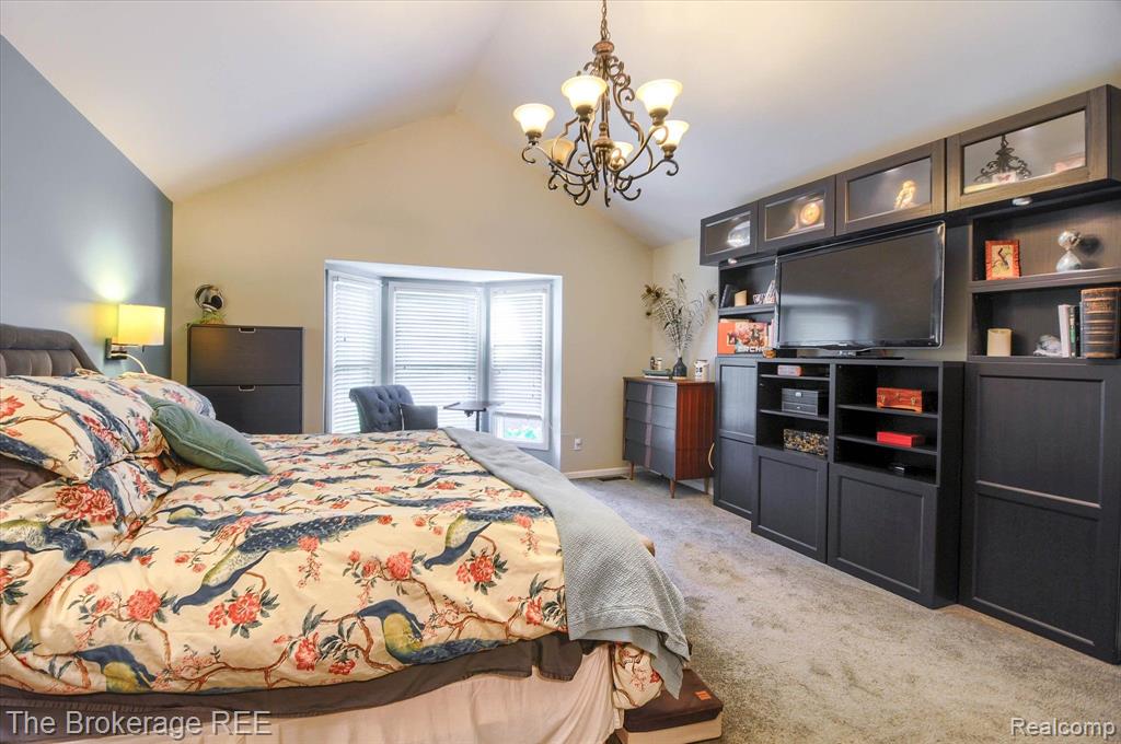 3957 Fieldview Road Lake Orion, MI 48360 - Photo 22 of 35