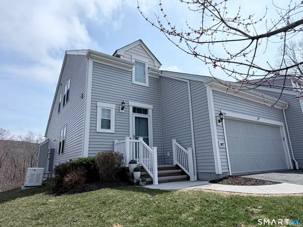 $684,900 | 1077 Augusta Drive, Unit 1077, Oxford, CT 06478