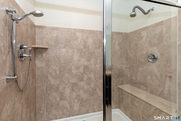 $664,900 | 1077 Augusta Drive, Unit 1077, Oxford, CT 06478