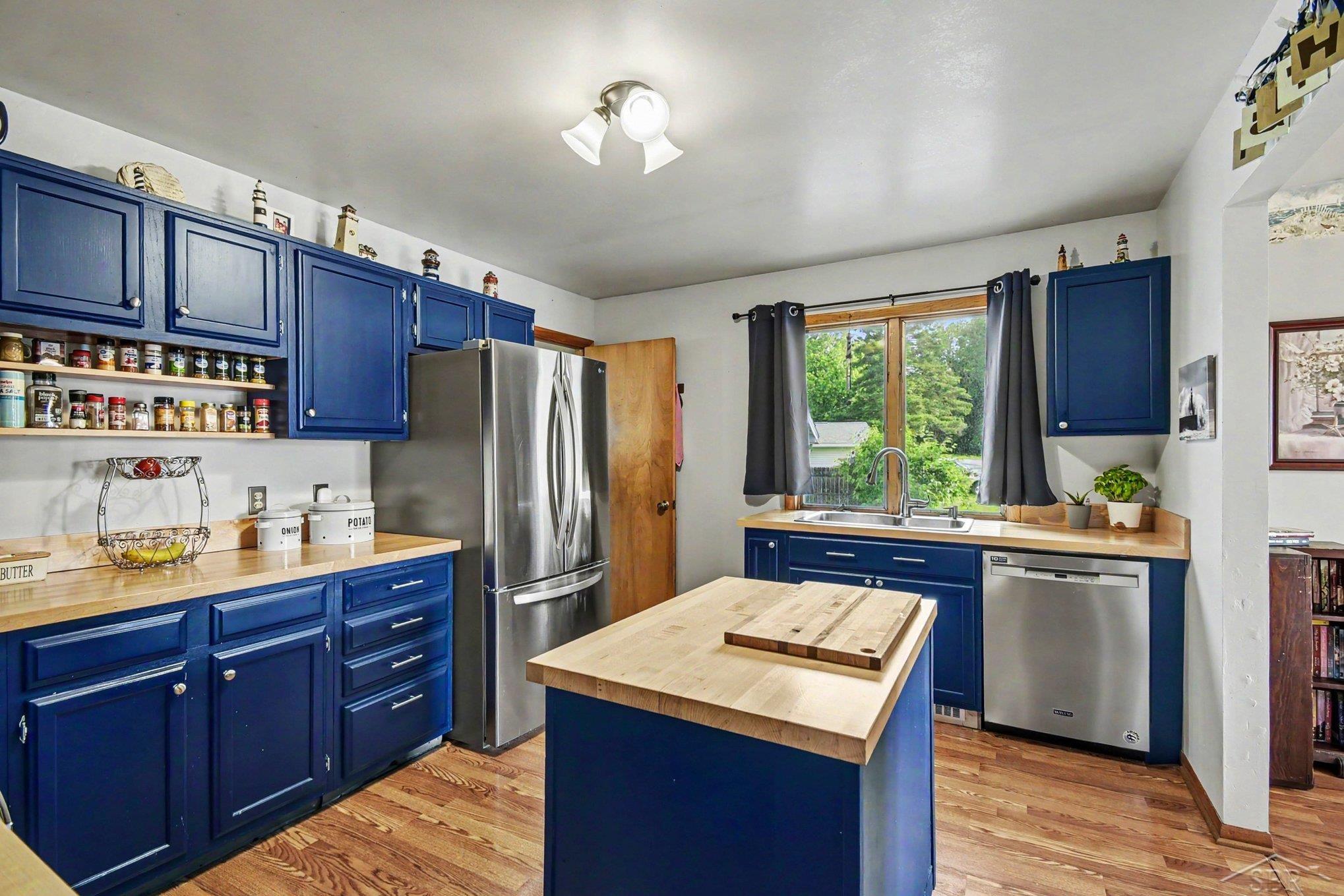 4480 South Sasse Road Hemlock, MI 48626 - Photo 8 of 19