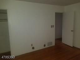 40 Sharon Avenue Edison, NJ 08817 - Photo 4 of 15