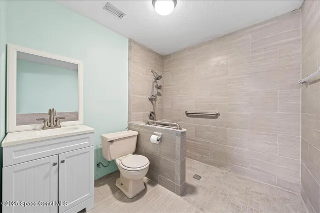 $249,000 | 190 South Orlando Avenue, Unit I, Cocoa Beach, FL 32931