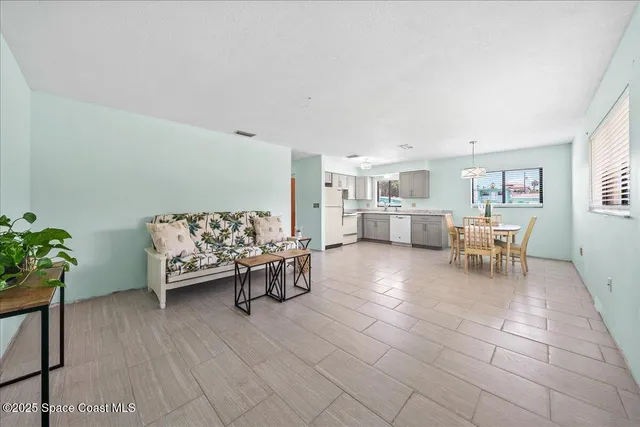 $249,000 | 190 South Orlando Avenue, Unit I, Cocoa Beach, FL 32931