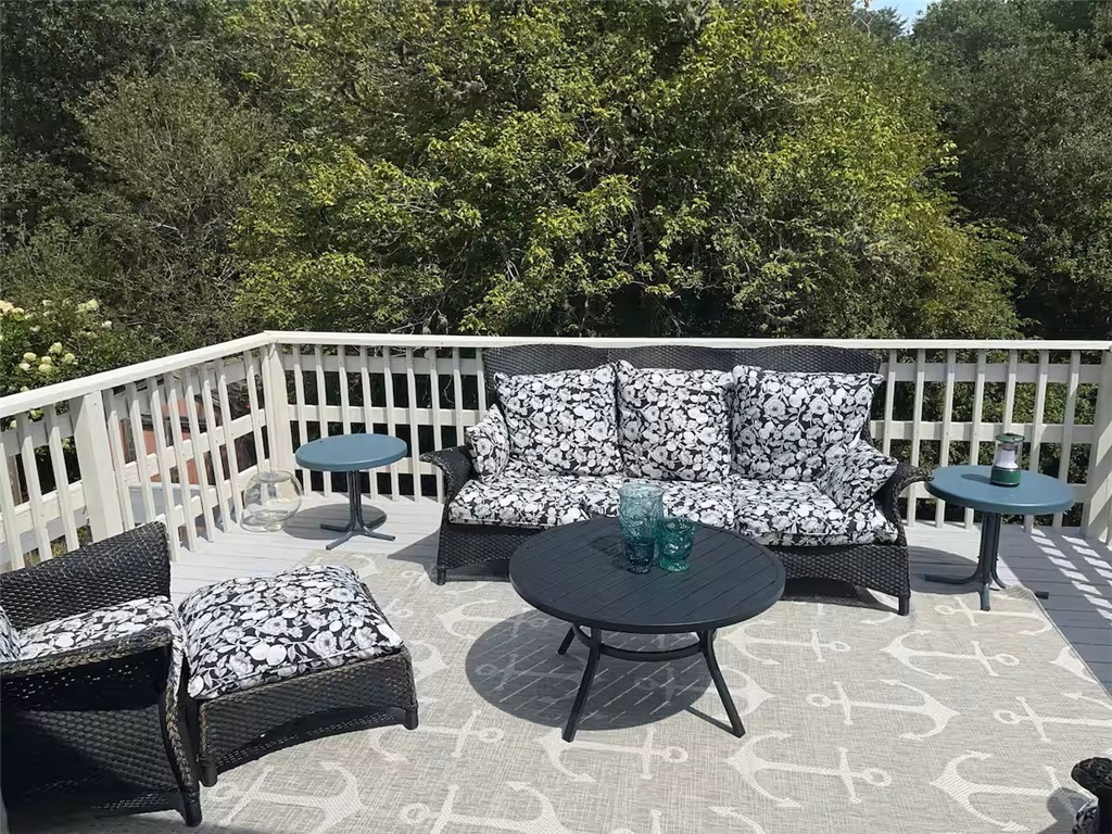 16 Pleasant View Drive Little Compton, RI 02837 - Photo 3 of 12