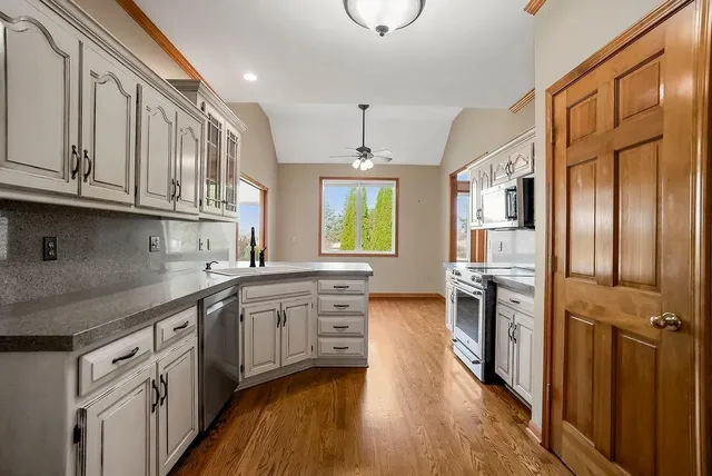 $965,000 | 30770 West 119th Street, Olathe, KS 66061