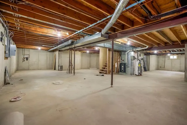 $965,000 | 30770 West 119th Street, Olathe, KS 66061