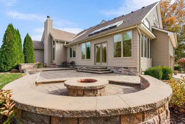 $965,000 | 30770 West 119th Street, Olathe, KS 66061