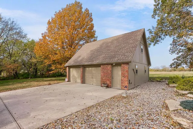 $965,000 | 30770 West 119th Street, Olathe, KS 66061