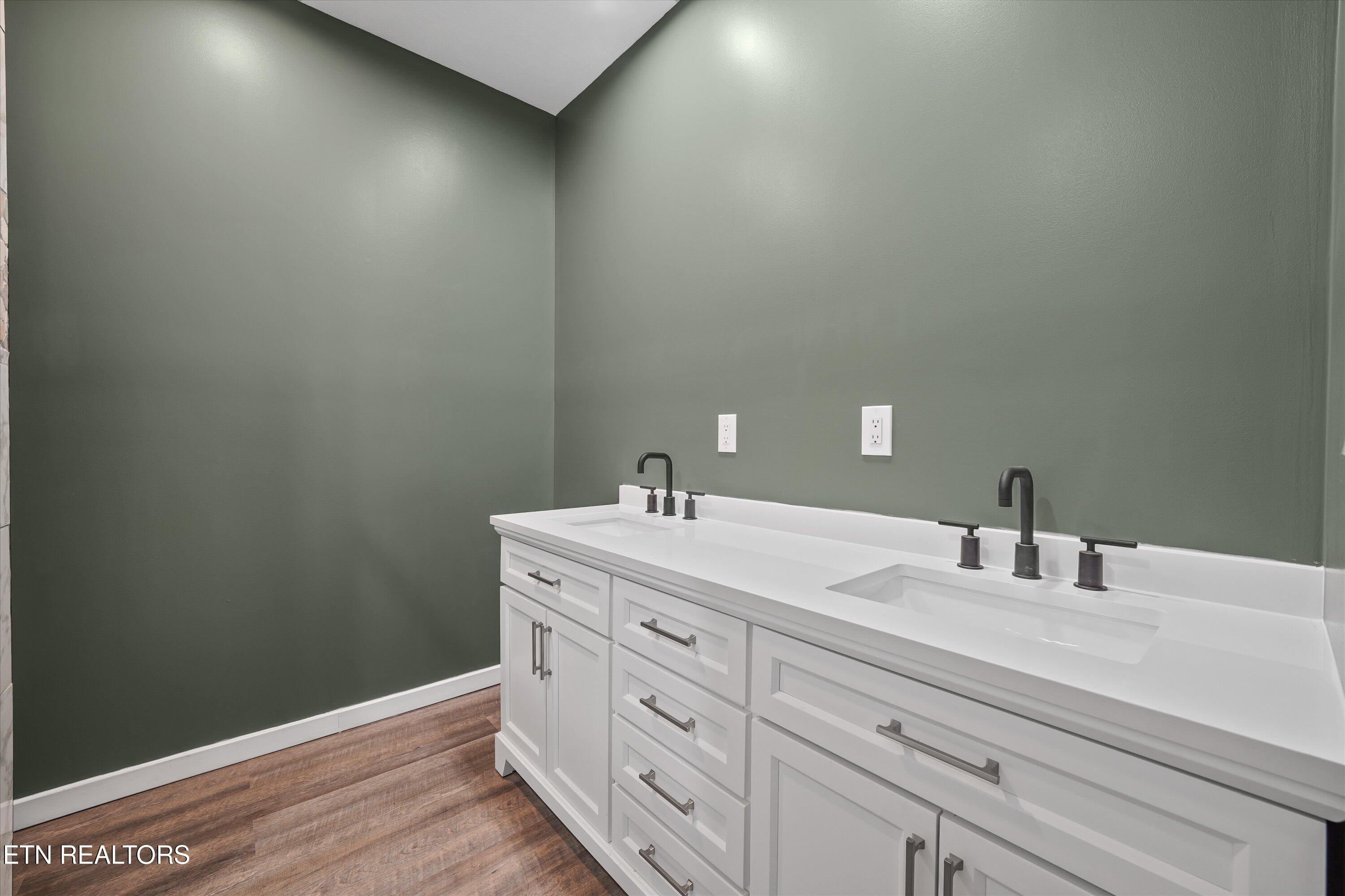 4066 Sevierville Road Maryville, TN 37804 - Photo 21 of 38 18-4066 Sevierville Rd14