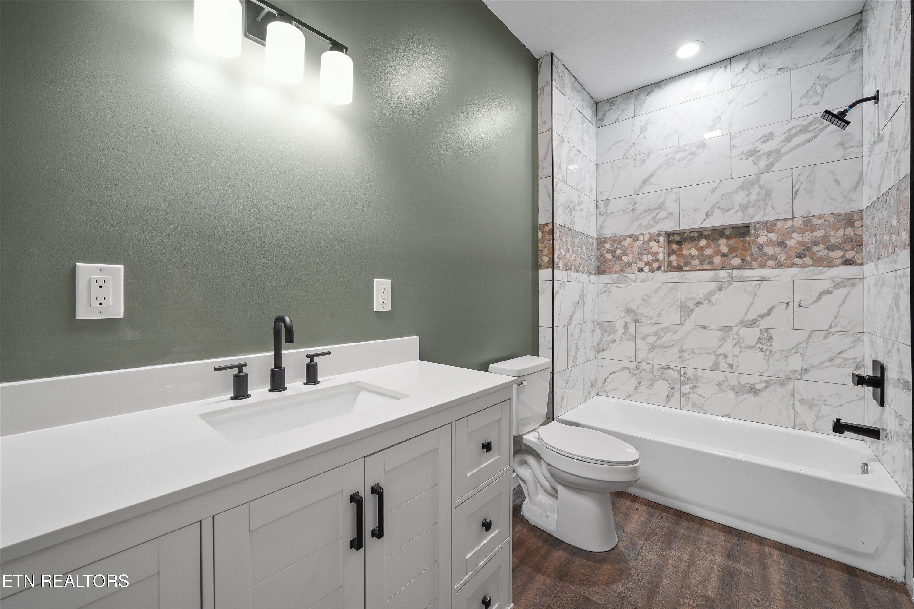 4066 Sevierville Road Maryville, TN 37804 - Photo 24 of 38 22-4066 Sevierville Rd18