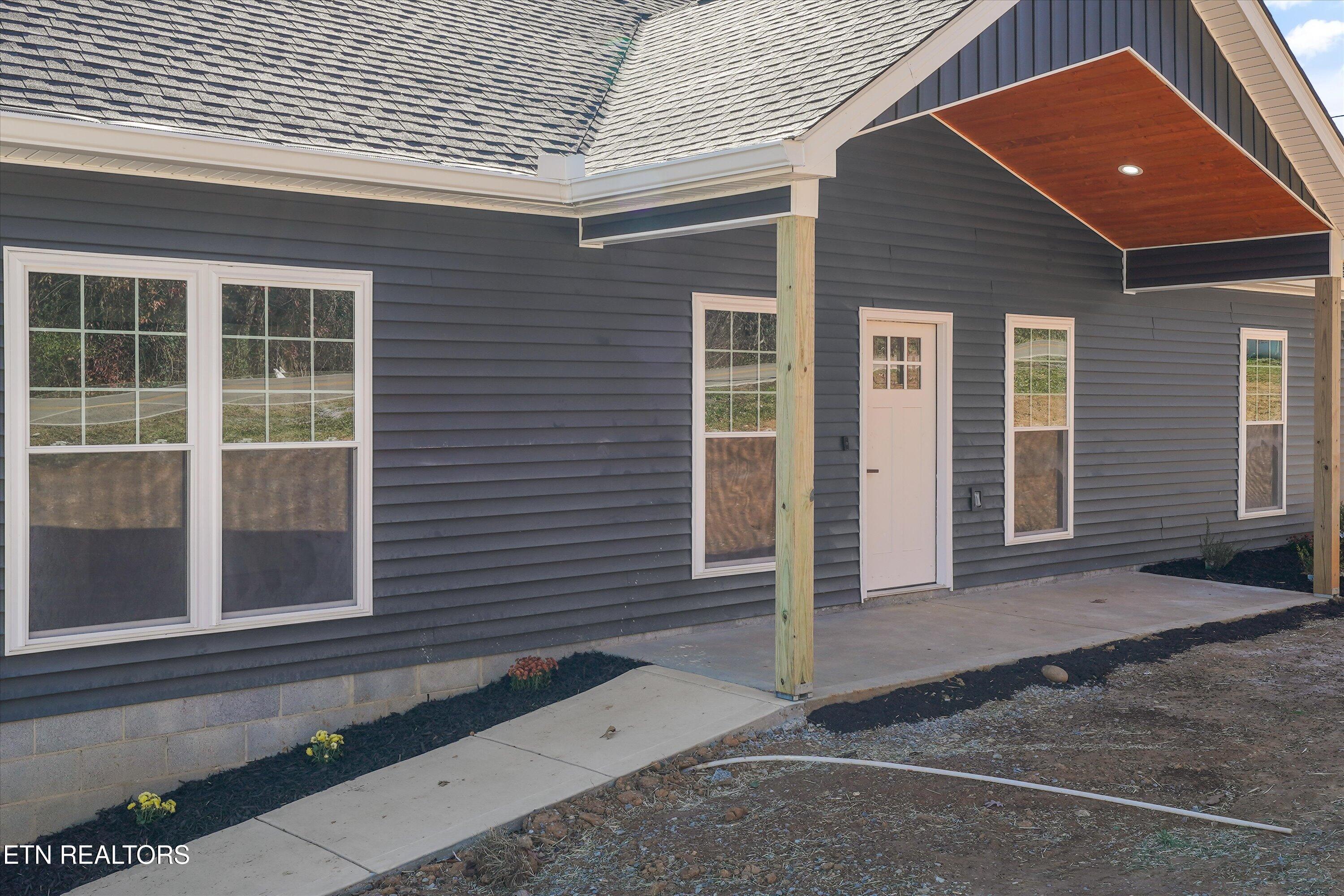 4066 Sevierville Road Maryville, TN 37804 - Photo 6 of 38 04-4066 Sevierville Rd26