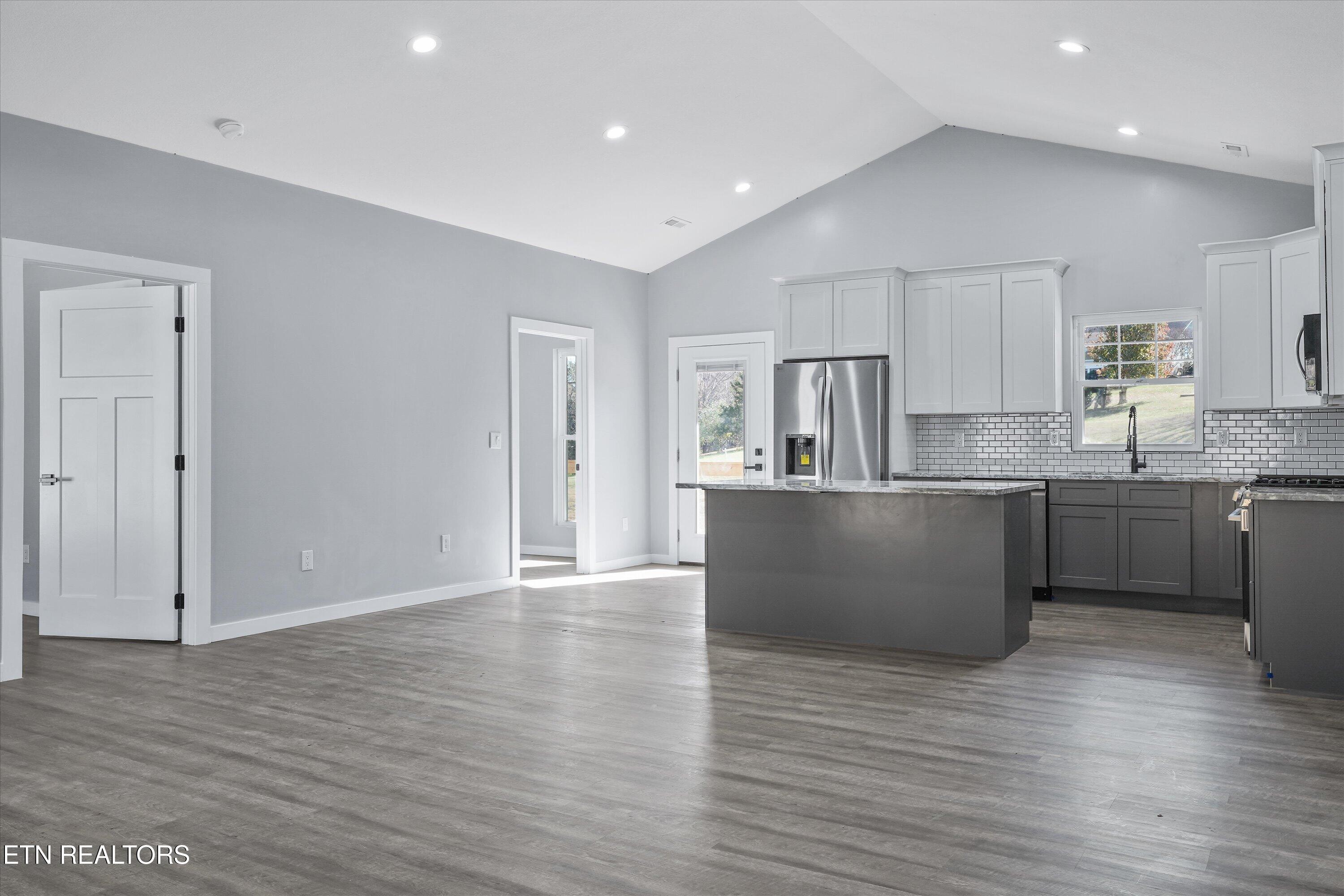 4066 Sevierville Road Maryville, TN 37804 - Photo 9 of 38 07-4066 Sevierville Rd03